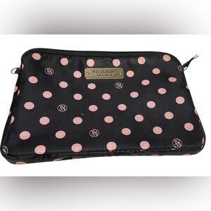 VICTORIA’S SECRET Zip Pouch